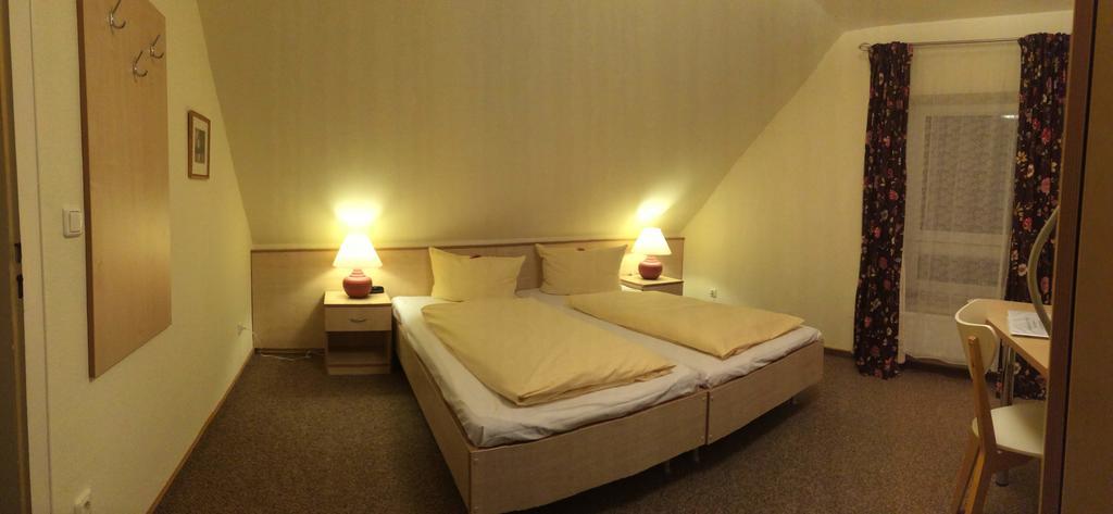 Hotel Zur Heidebluete Hambuhren Luaran gambar