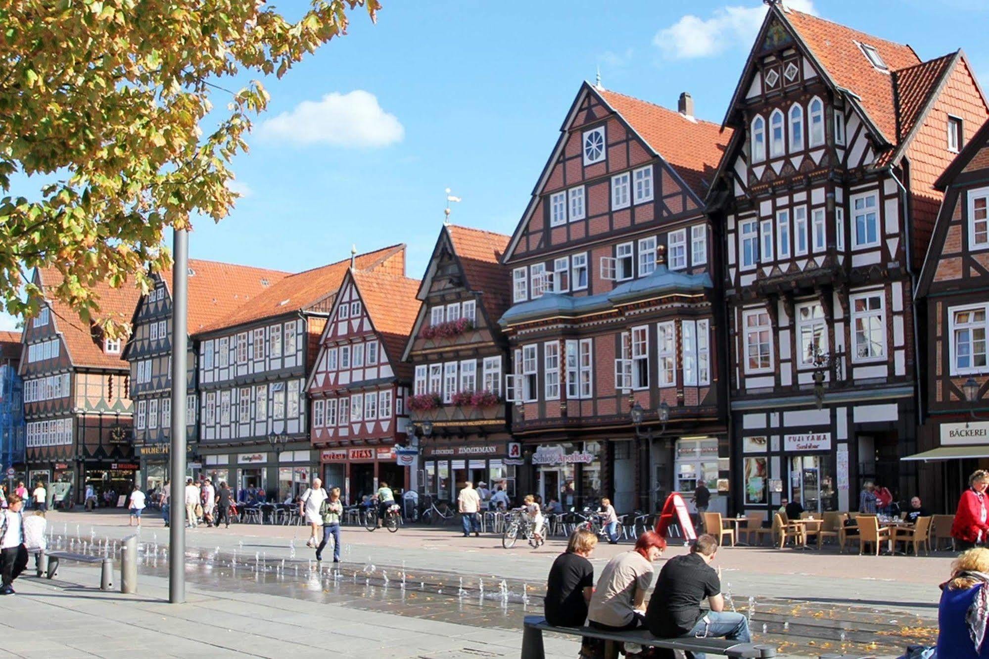 Hotel Zur Heidebluete Hambuhren Luaran gambar