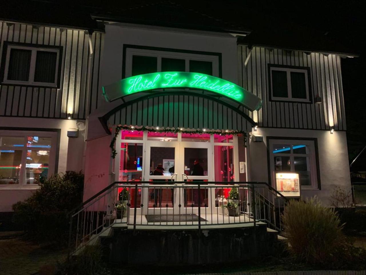 Hotel Zur Heidebluete Hambuhren Luaran gambar